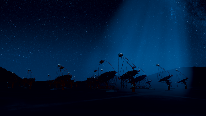 CTA-Teleskope bei Nacht, es sind nur Umrisse zu erkennen.